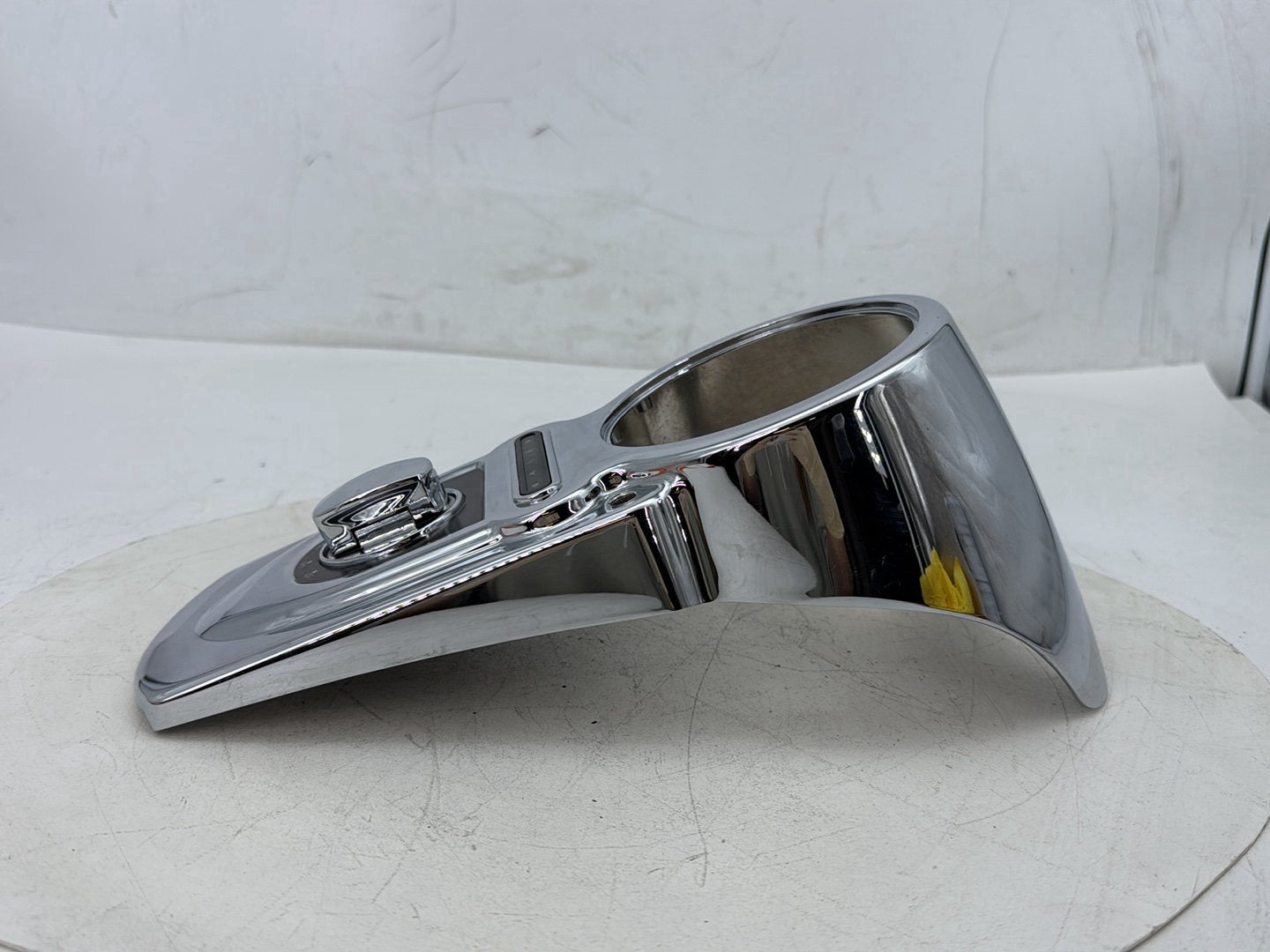 2006 Harley Dyna FXDWGI Wide Glide OEM Fuel Gas Tank Dash Console NOKey
