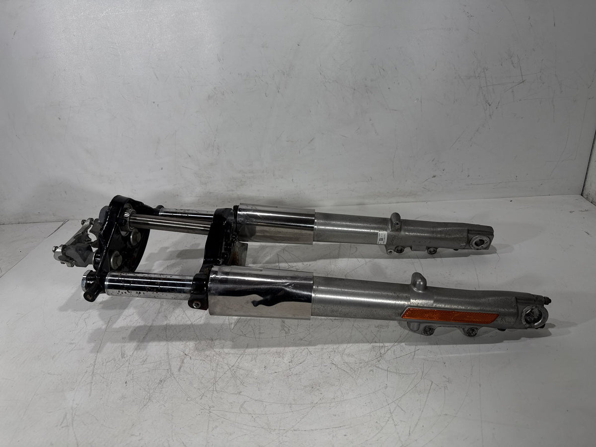 2012 Harley Electra Glide Touring Ultra OEM Front Triple Tree Set & LH RH Fork Legs Sliders