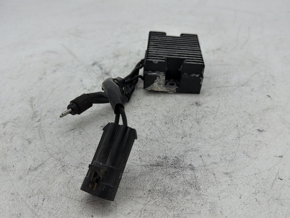 2006 Harley Sportster 1200 Custom XL1200C OEM Voltage Regulator Rectifier