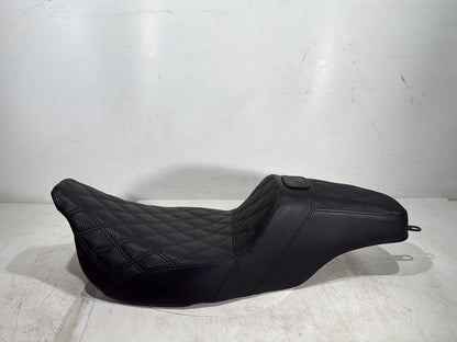 2011 Harley Street Glide Touring FLHX OEM Passenger Rider Driver Seat Saddle