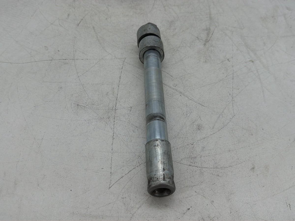 2014 Harley Dyna Low Rider FXDL OEM Front Wheel Axle Bolt Shaft 41628-08