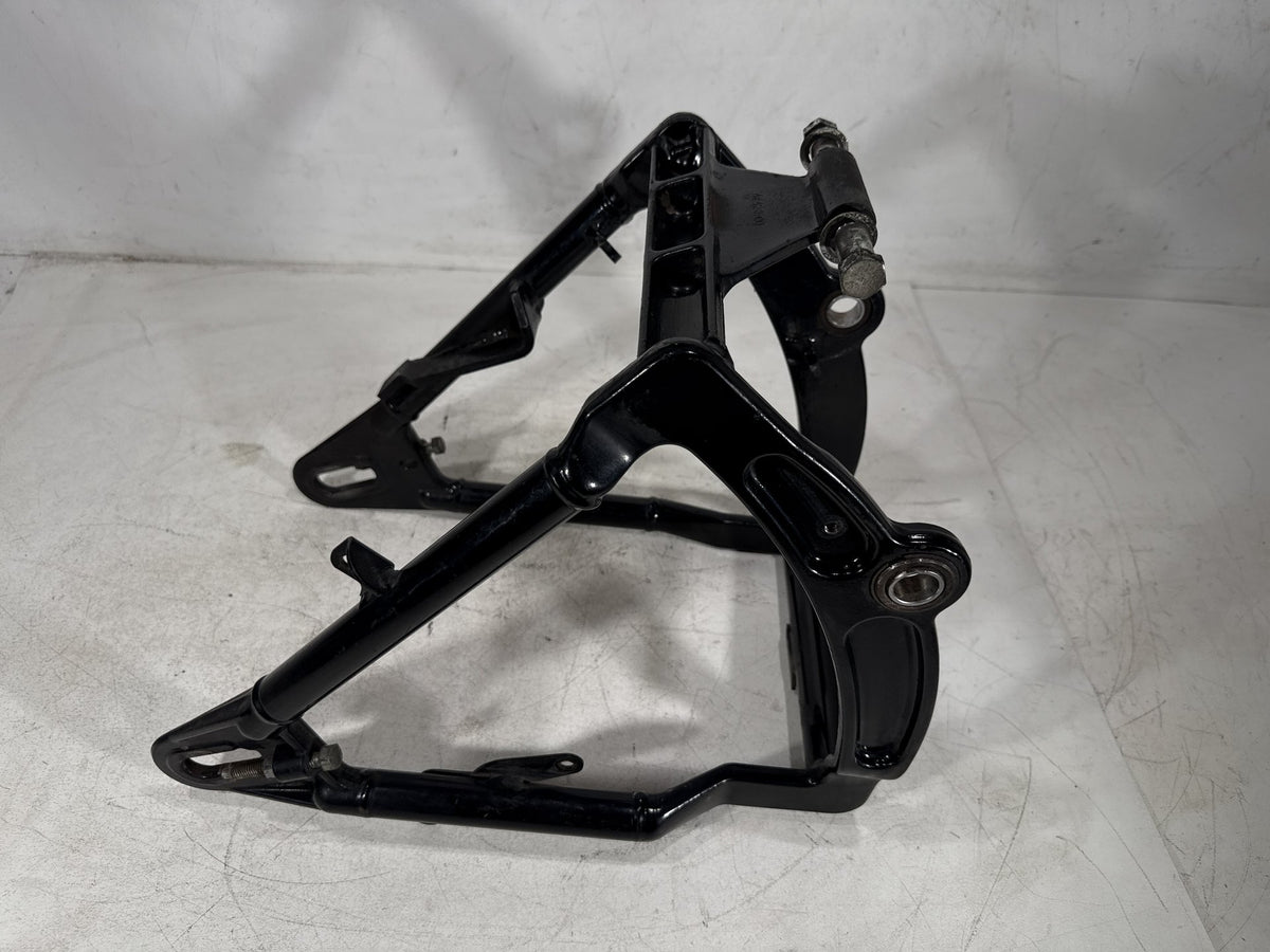 2001 Harley Heritage Softail Classic FLSTC OEM Rear Fork Swingarm Swing Arm