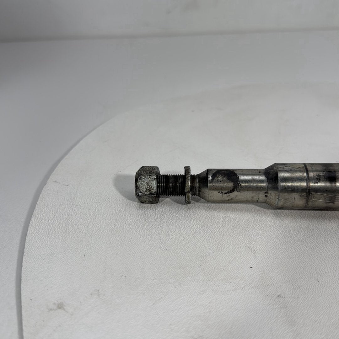 1999 - 2006 Harley-Davidson Touring Electra Glide Ultra Front Wheel Axle Bolt Shaft 43364-00
