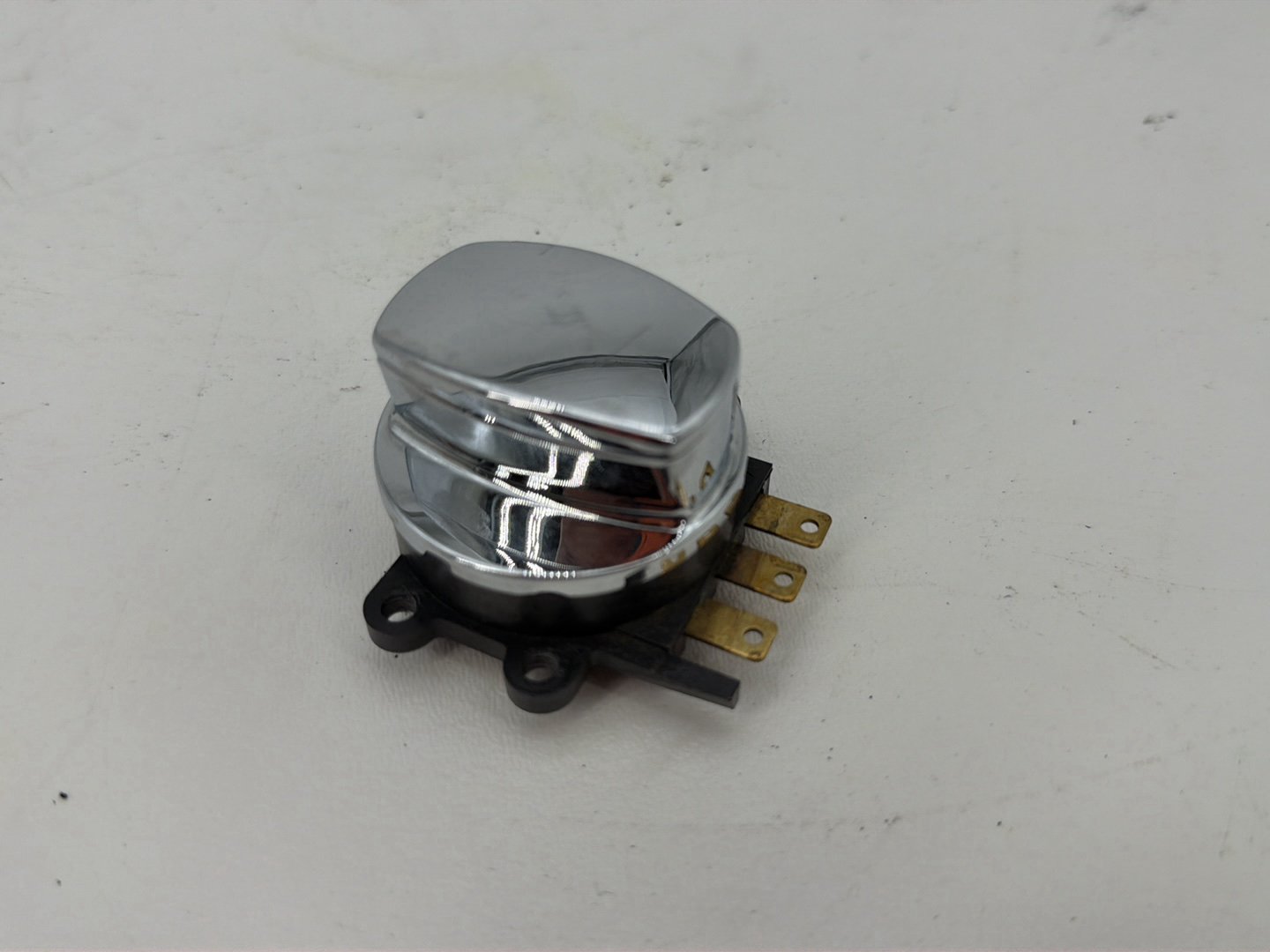 1999 - 2006 Harley-Davidson Touring Road King Ignition Switch Cylinder Barrel Lockset NOKey  	71313-96A
