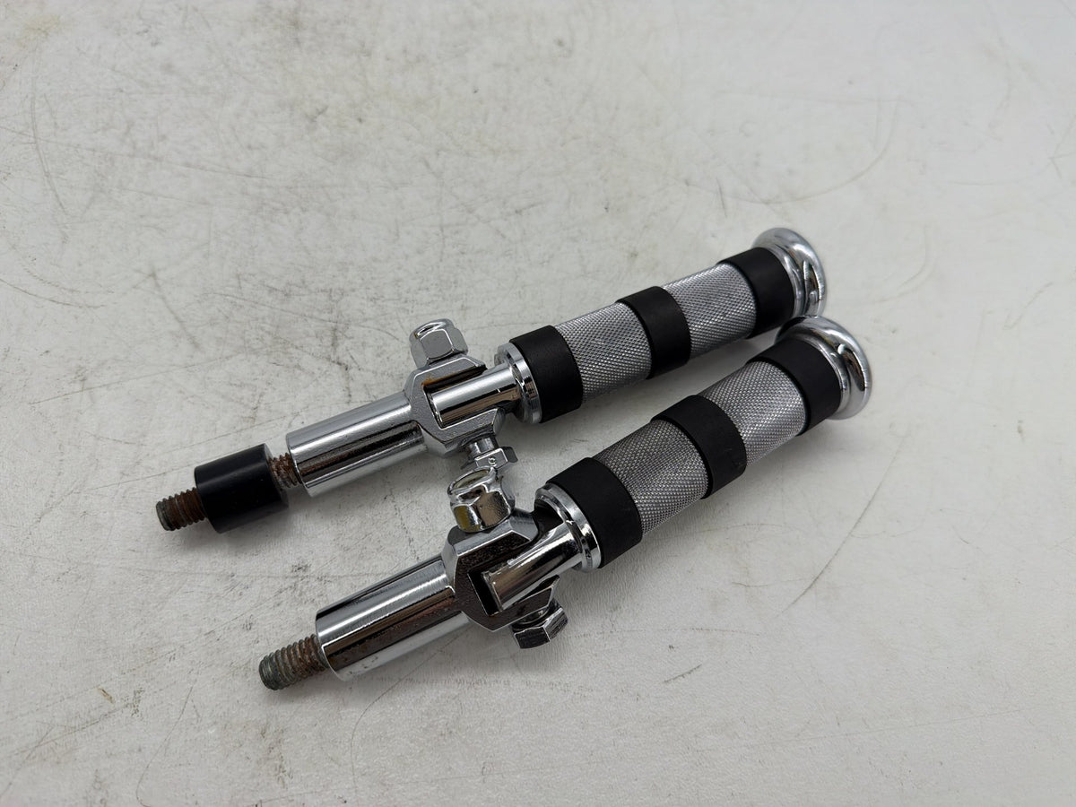 2001 Harley Softail Deuce FXSTD OEM Passenger Left & Right Foot Pegs