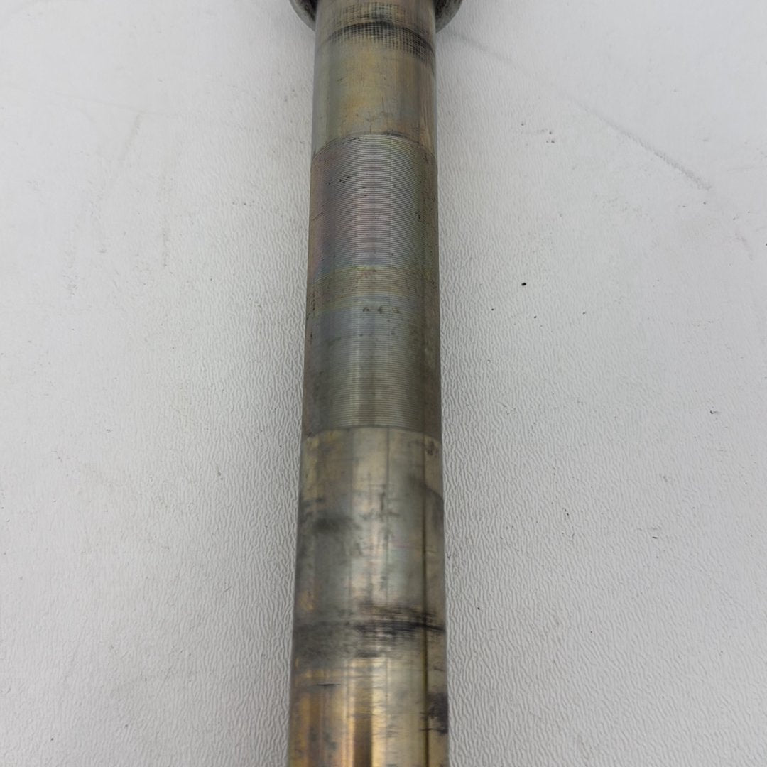 2007 - 2012 Harley-Davidson Dyna Super Glide Front Wheel Axle Bolt Shaft 41628-08