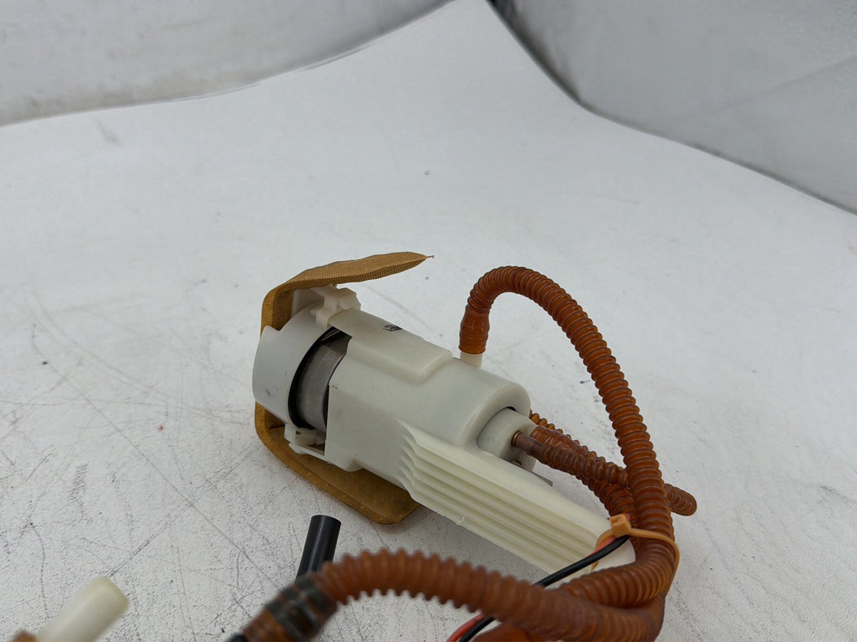 09 Harley Electra Glide Touring Ultra OEM Fuel Pump Gas Gasoline Petrol Sending