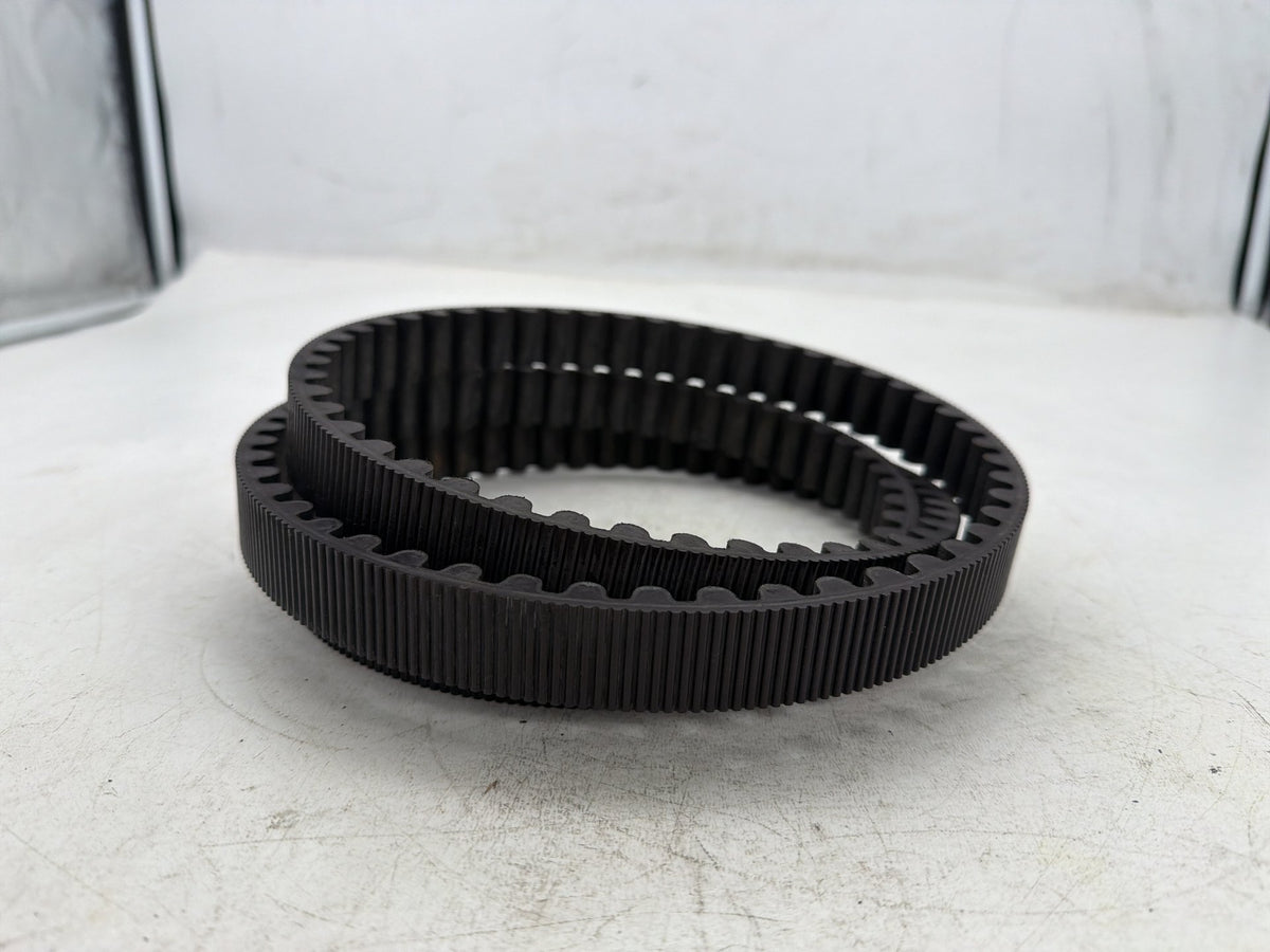 2009 Harley Street Glide Touring FLHX OEM Rear Drive Belt 40024-09 140T 1"
