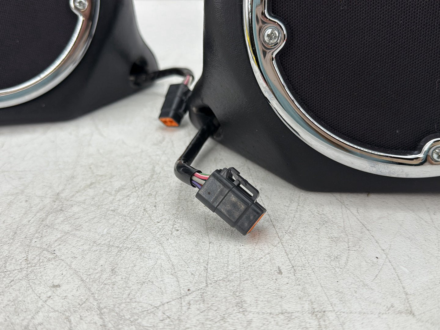 2005 Harley Electra Glide Touring Ultra FLHTCUI OEM Rear Left Right Audio Speakers