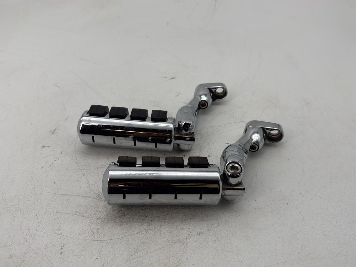 2007 Harley Touring FLHTP Electra Glide Police OEM Passenger Left & Right Foot Pegs