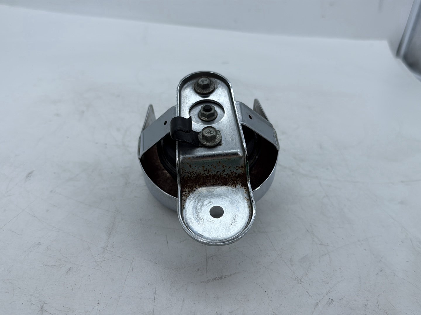 2008 Harley Touring FLHTCU Electra Glide Ultra OEM Horn Signal Klaxon Chrome Cover