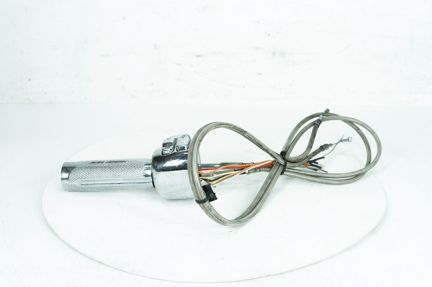 1999 - 2006 Harley-Davidson Dyna Low Rider Right Engine Start Kill Switches Controls 71564-96
