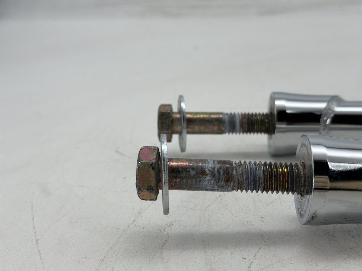 2011 Harley Electra Touring Police Front Upper Handlebar Riser Top Clamp Chrome