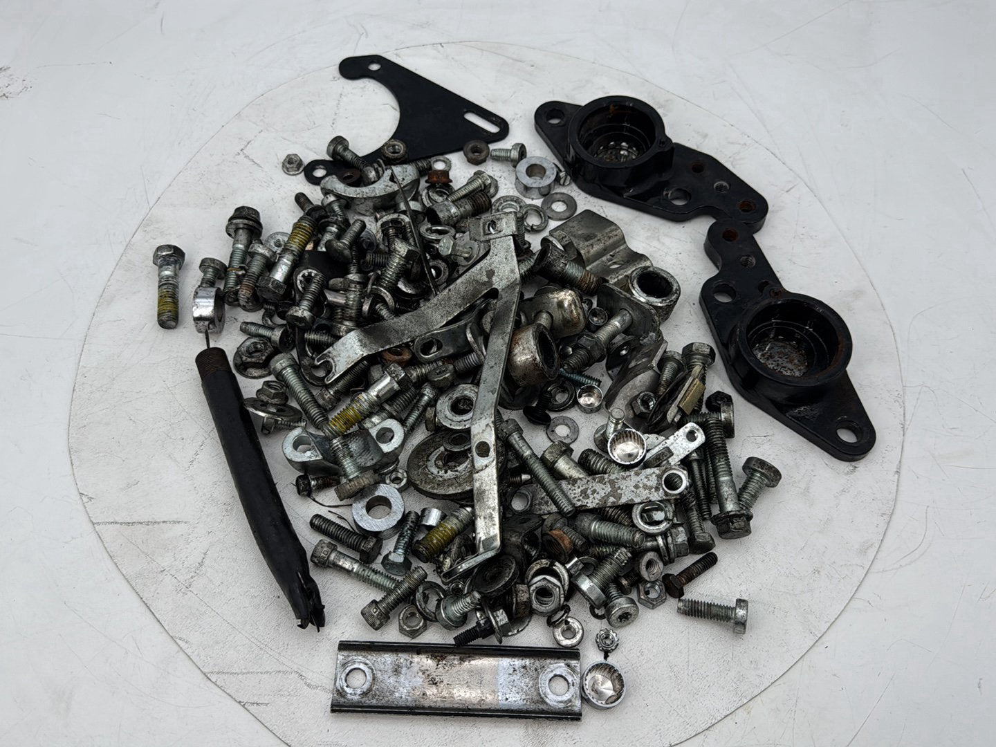 1999 - 2006 Harley-Davidson Touring Electra Glide Classic Hardware Bolts Nuts & Brackets w/ Left Right Swingarm Brackets