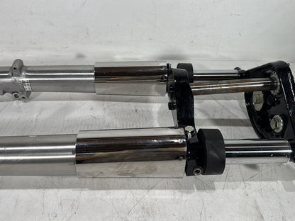 2005 Harley Electra Glide Touring Ultra FLHTCUI OEM Front Triple Tree Set & LH RH Fork Legs Sliders