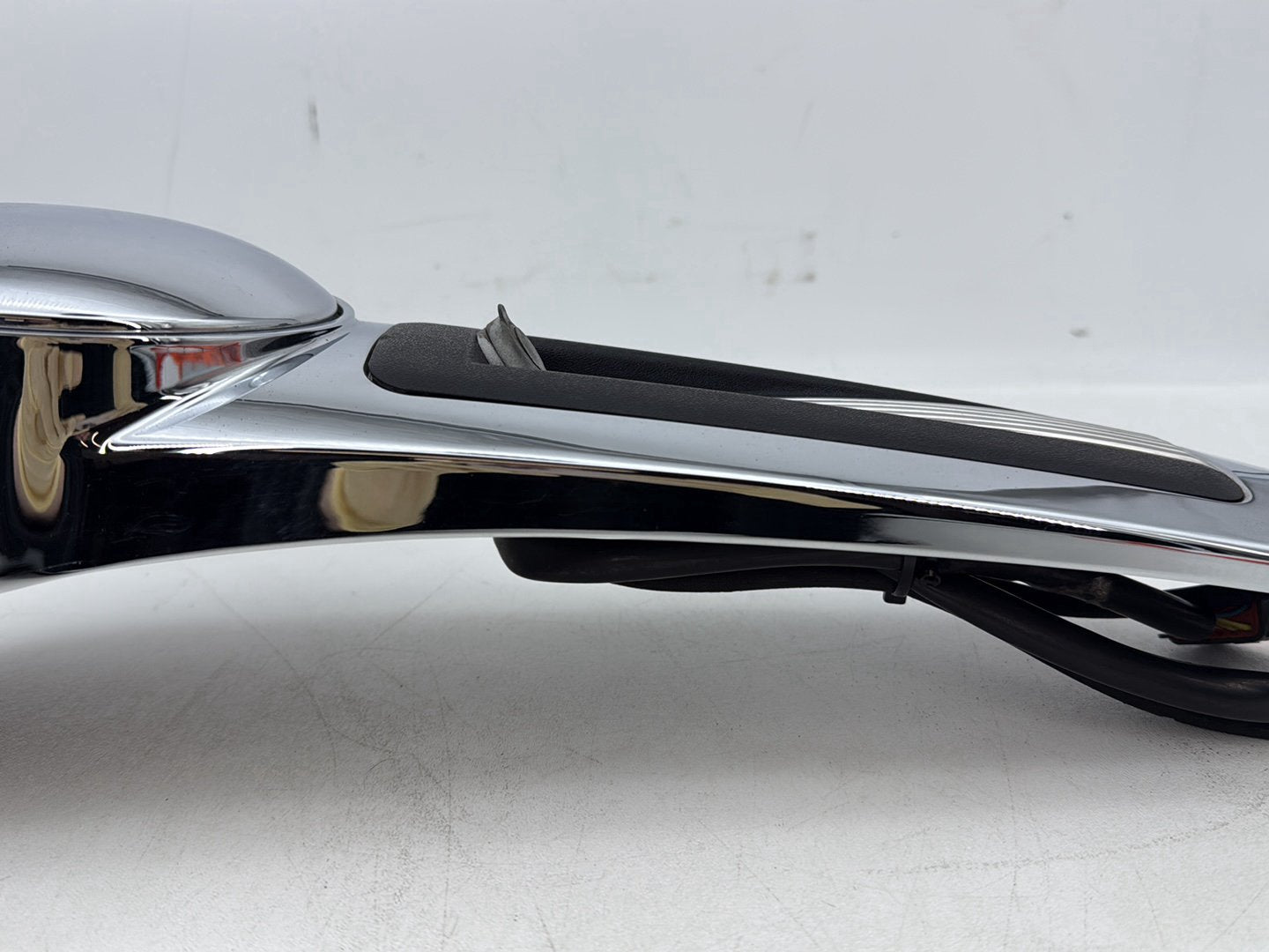 2007 - 2011 Harley-Davidson Touring Electra Glide Ultra Fuel Gas Tank Dash Console NOKey 61270-08