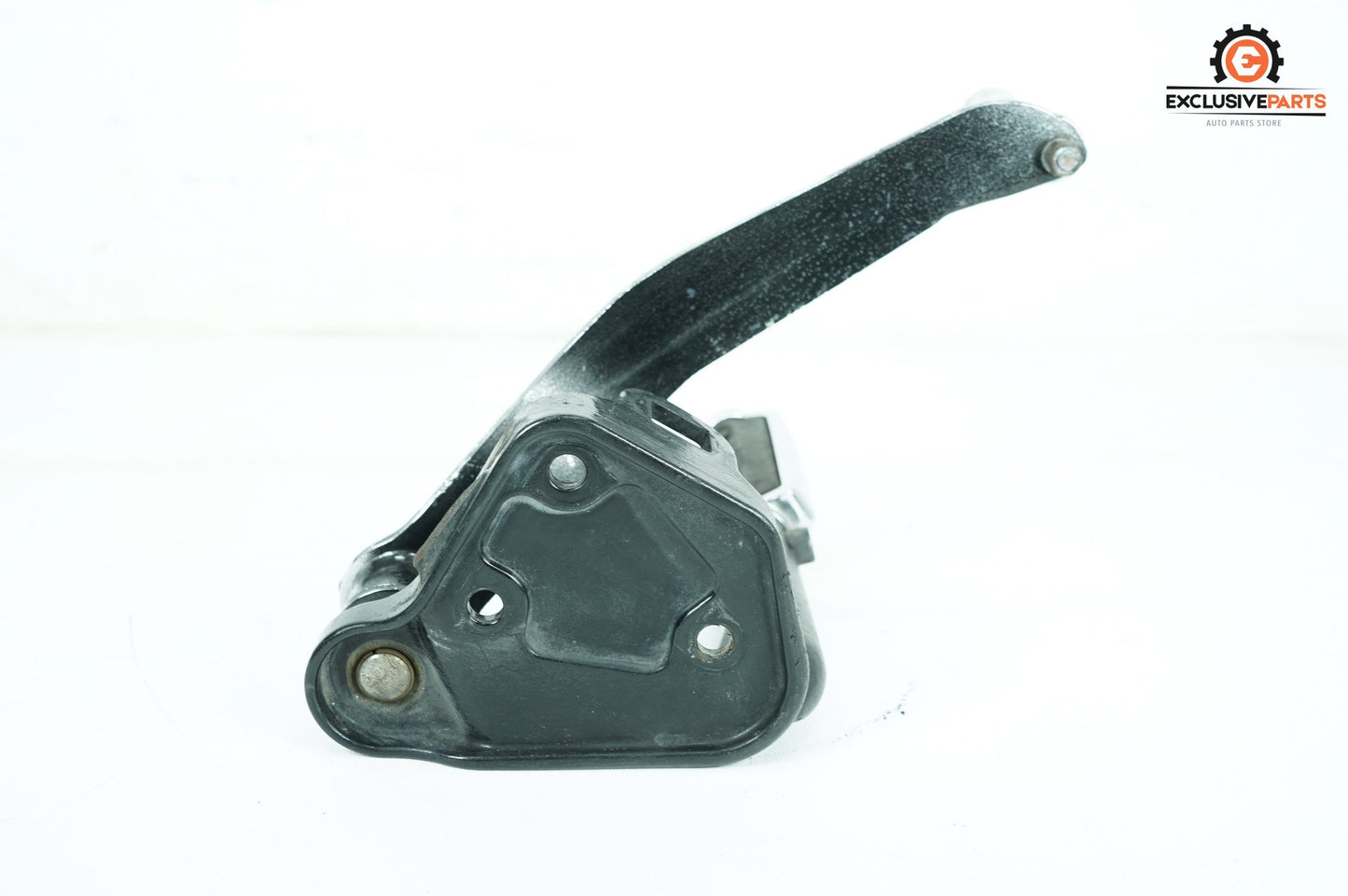 1999 - 2006 Harley-Davidson Softail Deuce Right Driver Foot Controls Peg Rest 42507-00B