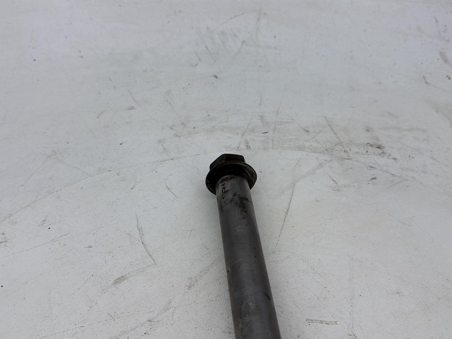 2006 Harley Dyna Super Glide Custom FXDCI OEM Rear Wheel Axle Bolt Shaft