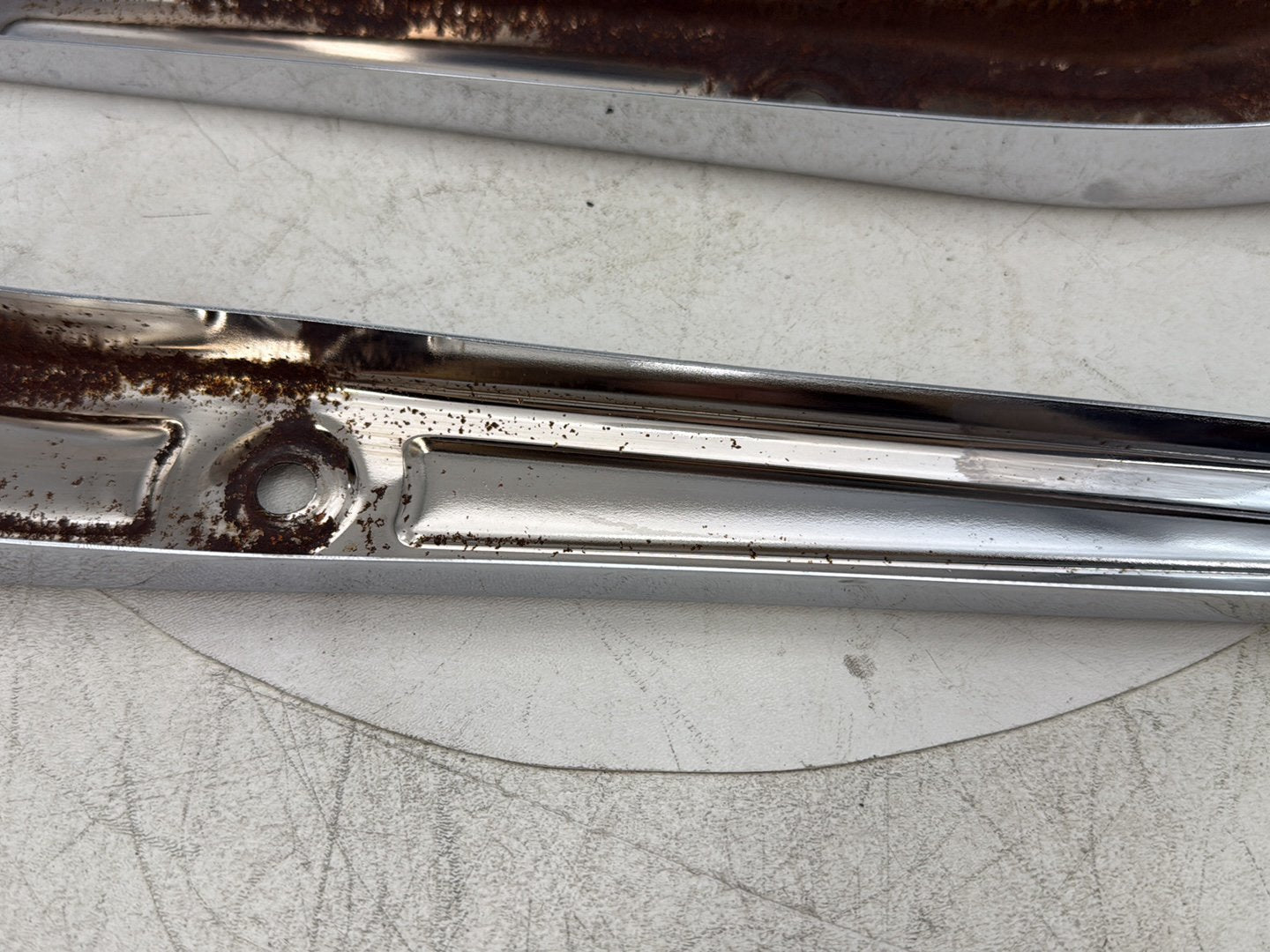 2015 Harley Dyna Low Rider FXDL OEM Rear Left Right Fender Struts Bracket