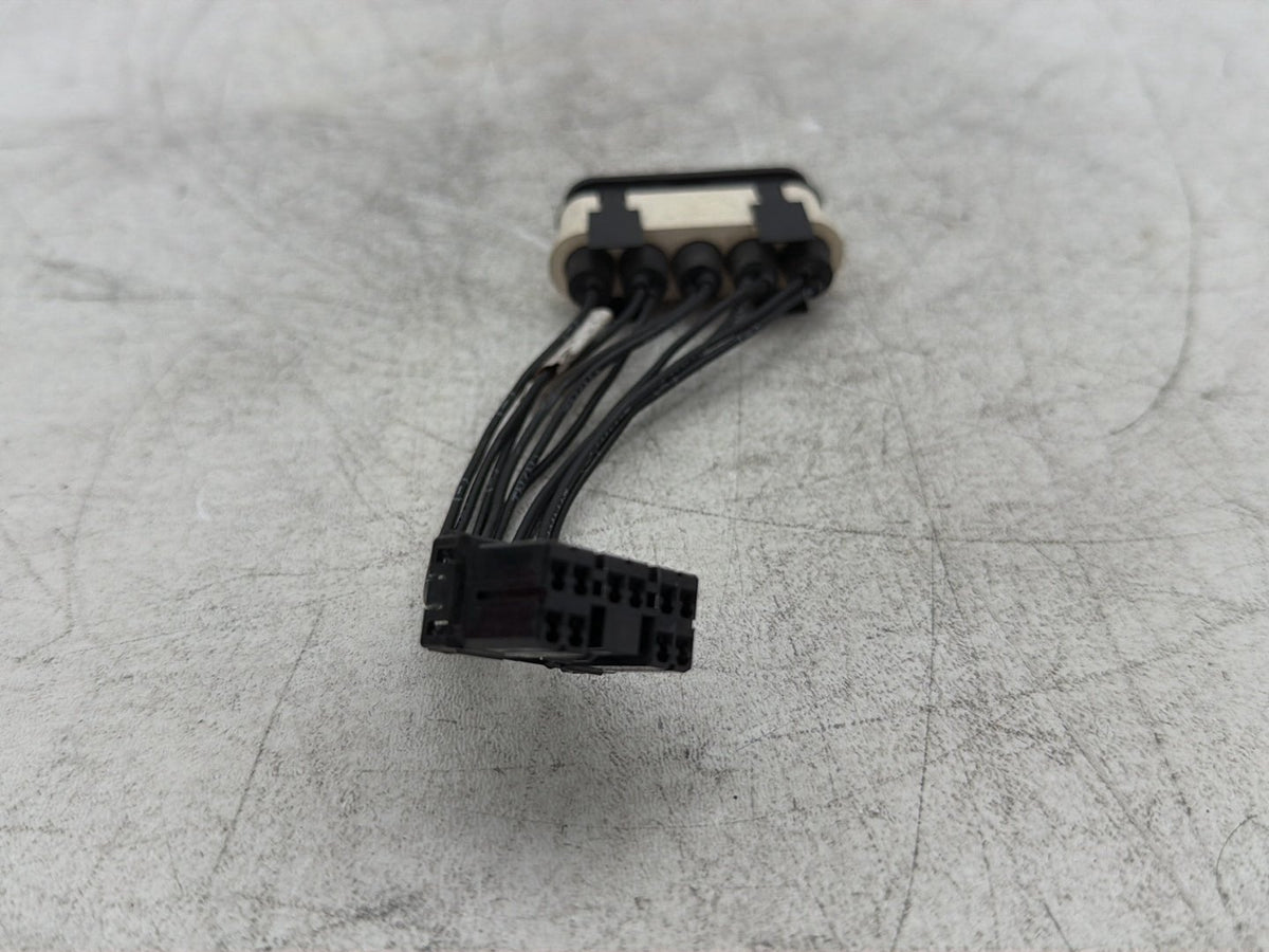 2005 Harley Electra Glide Ultra Dash Indicator Lamp Wire Plug 68789-96A