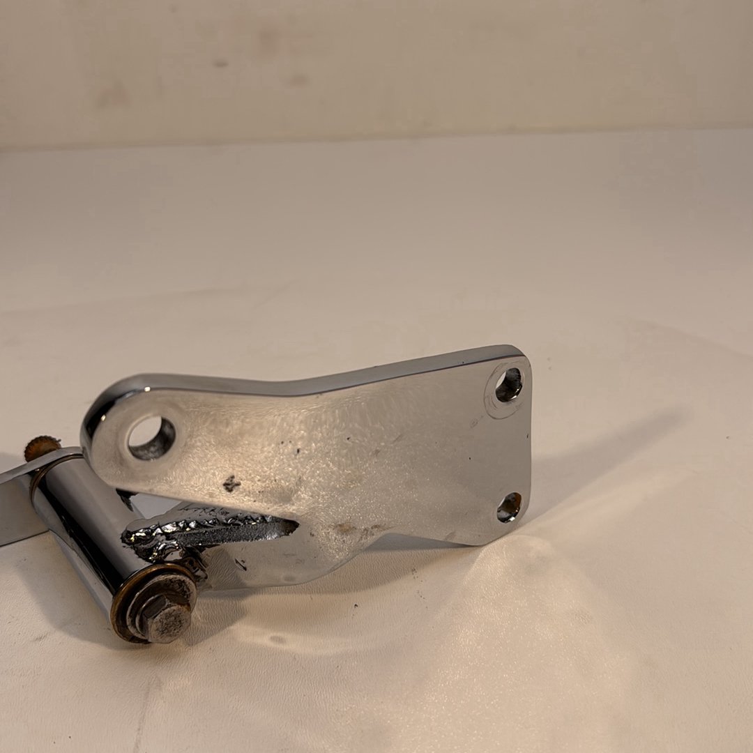 1986 - 2003 Harley-Davidson Sportster Hugger 883 Right Driver Footpeg Bracket Mount 42426-99