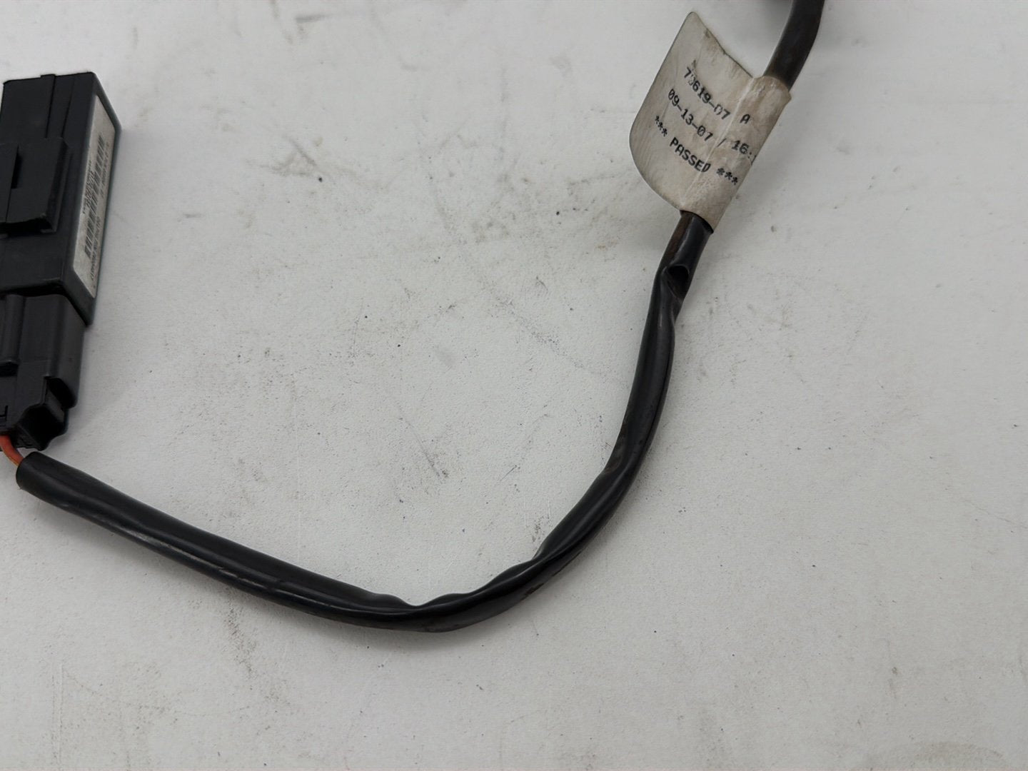 2008 Harley Dyna Fat Bob FXDF OEM Security Module Antenna Wire 68956-07