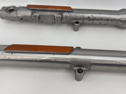 1999 - 2006 Harley-Davidson Dyna Low Rider Front Triple Tree Set & LH RH Fork Legs Sliders 45739-87
