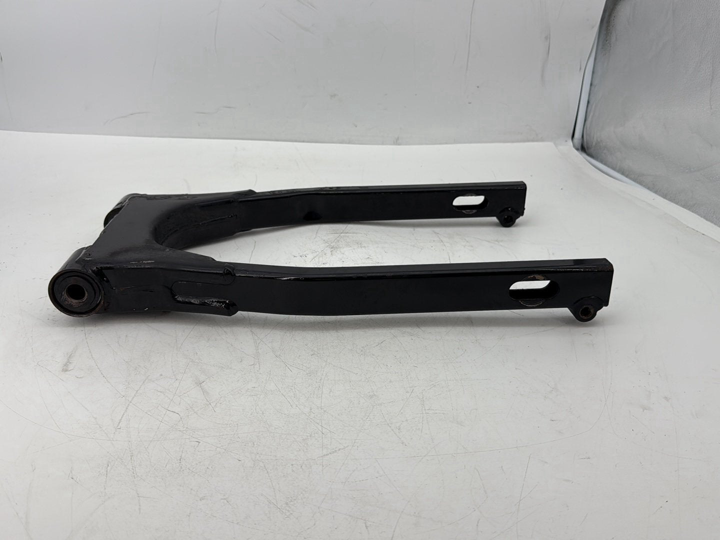 95 Harley Touring FLHTCI Electra Glide Classic OEM Rear Fork Swingarm Swing Arm