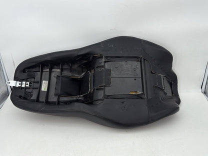 Harley-Davidson Misc  Passenger Rider Driver Seat Saddle 52164-09B