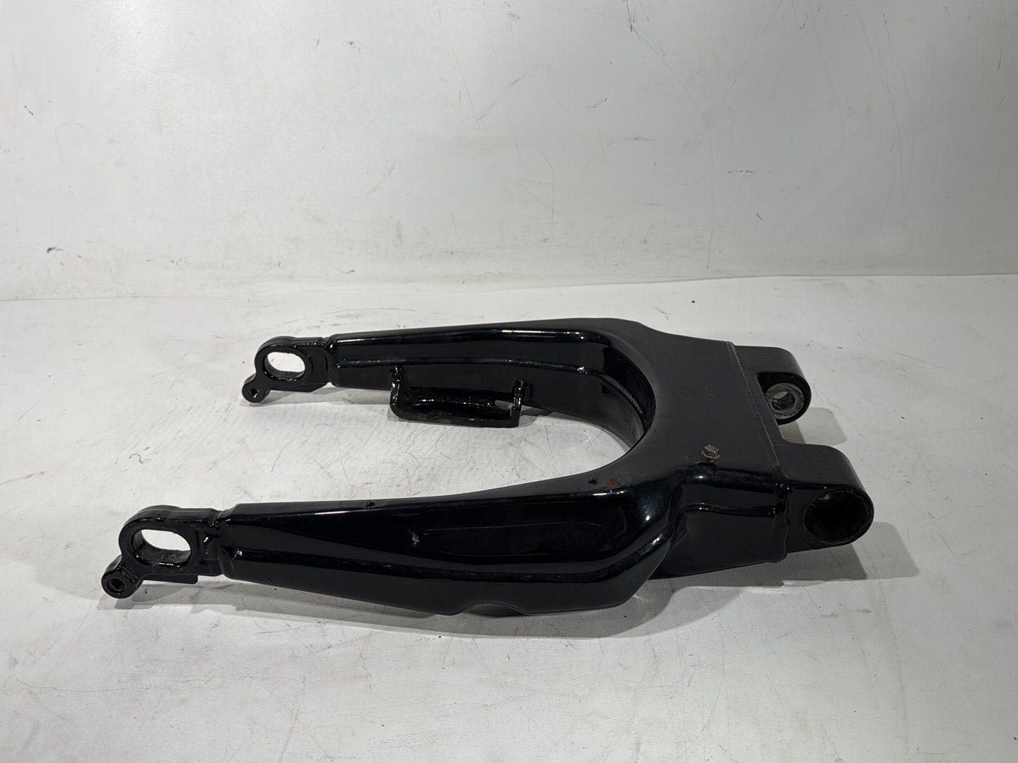 2010 Harley Street Glide Touring FLHX OEM Rear Fork Swingarm Swing Arm