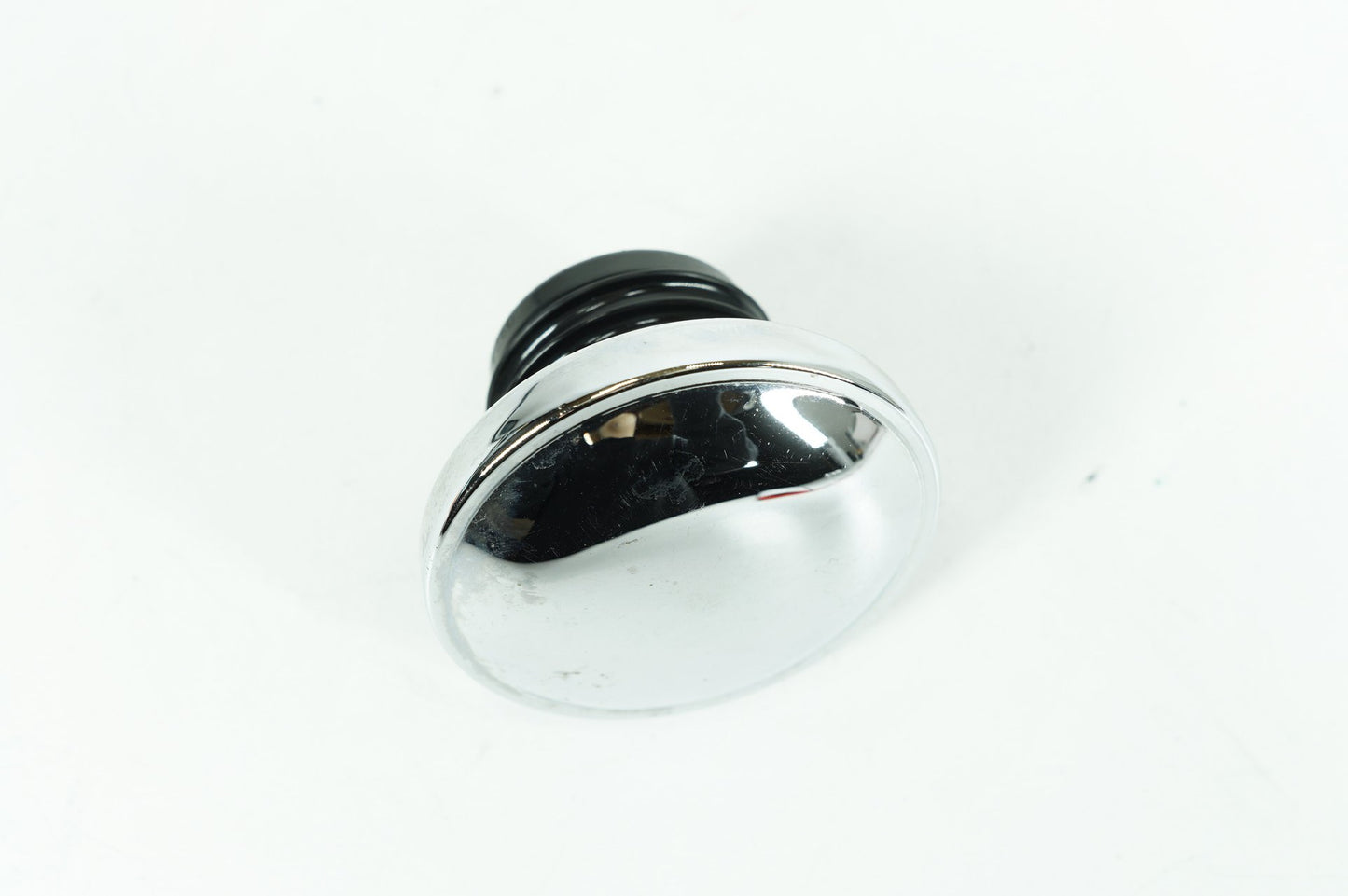 1999 - 2006 Harley-Davidson Dyna Wide Glide Fuel Gas Tank Cap Bushing Hub  	61272-92C