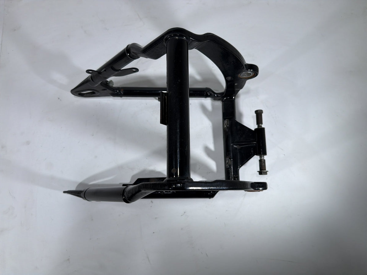 2001 Harley Softail Deuce FXSTD OEM Rear Fork Swingarm Swing Arm