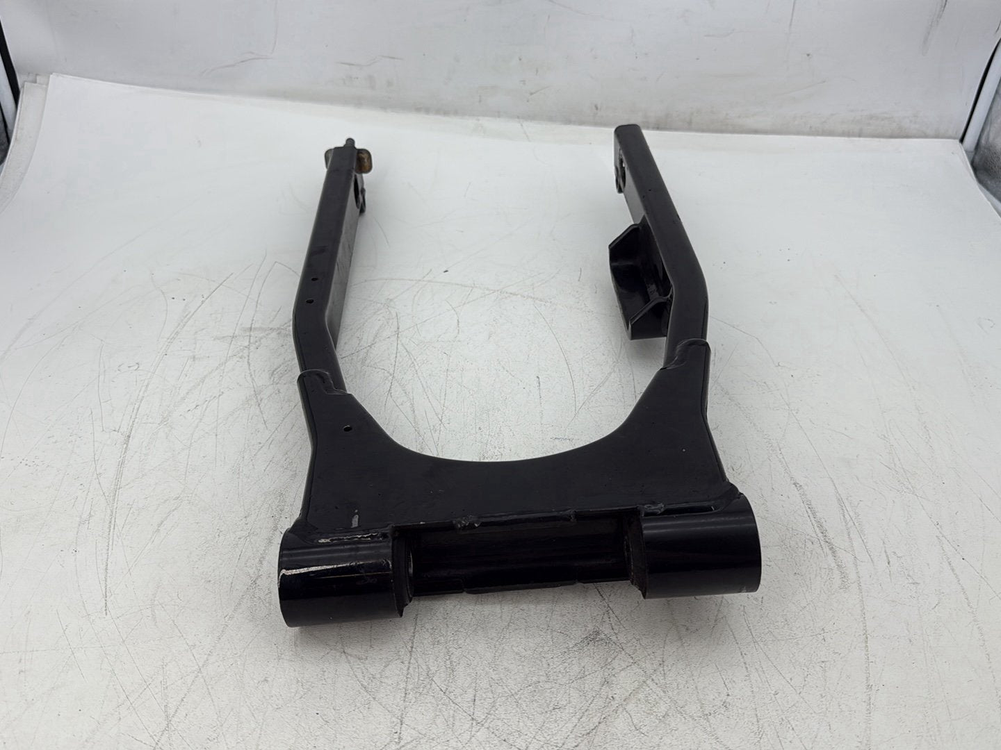 2000 Harley Touring FLHTCUI Electra Glide Ultra OEM Rear Fork Swingarm Swing Arm