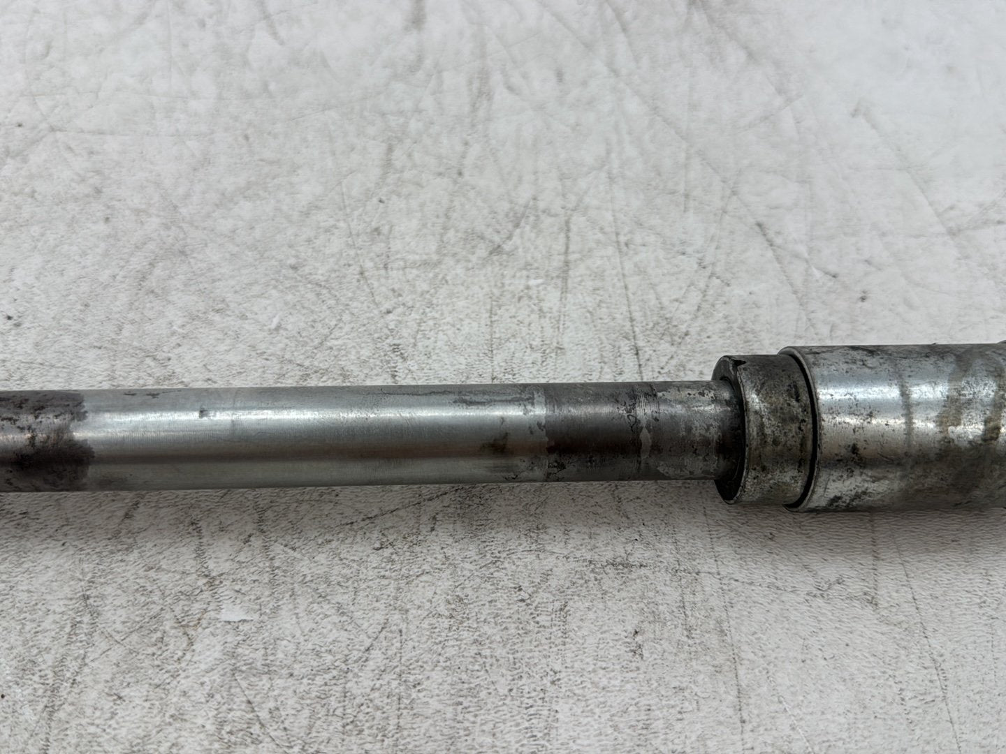 2003 Harley Dyna Wide Glide FXDWG OEM Front Wheel Axle Bolt Shaft