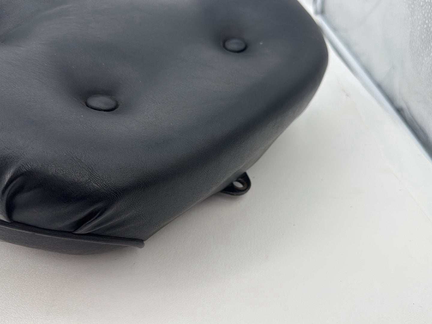 1999 - 2006 Harley-Davidson Touring Electra Glide Classic Passenger Rider Driver Seat Saddle 51704-05