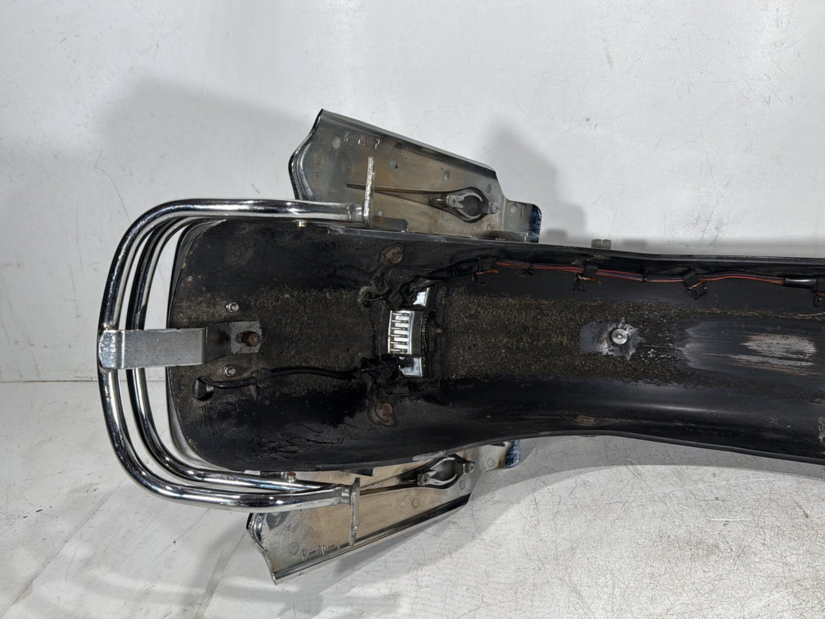 2005 Harley Road King Touring Police OEM Rear Wheel Fender & Turn Signals Bar