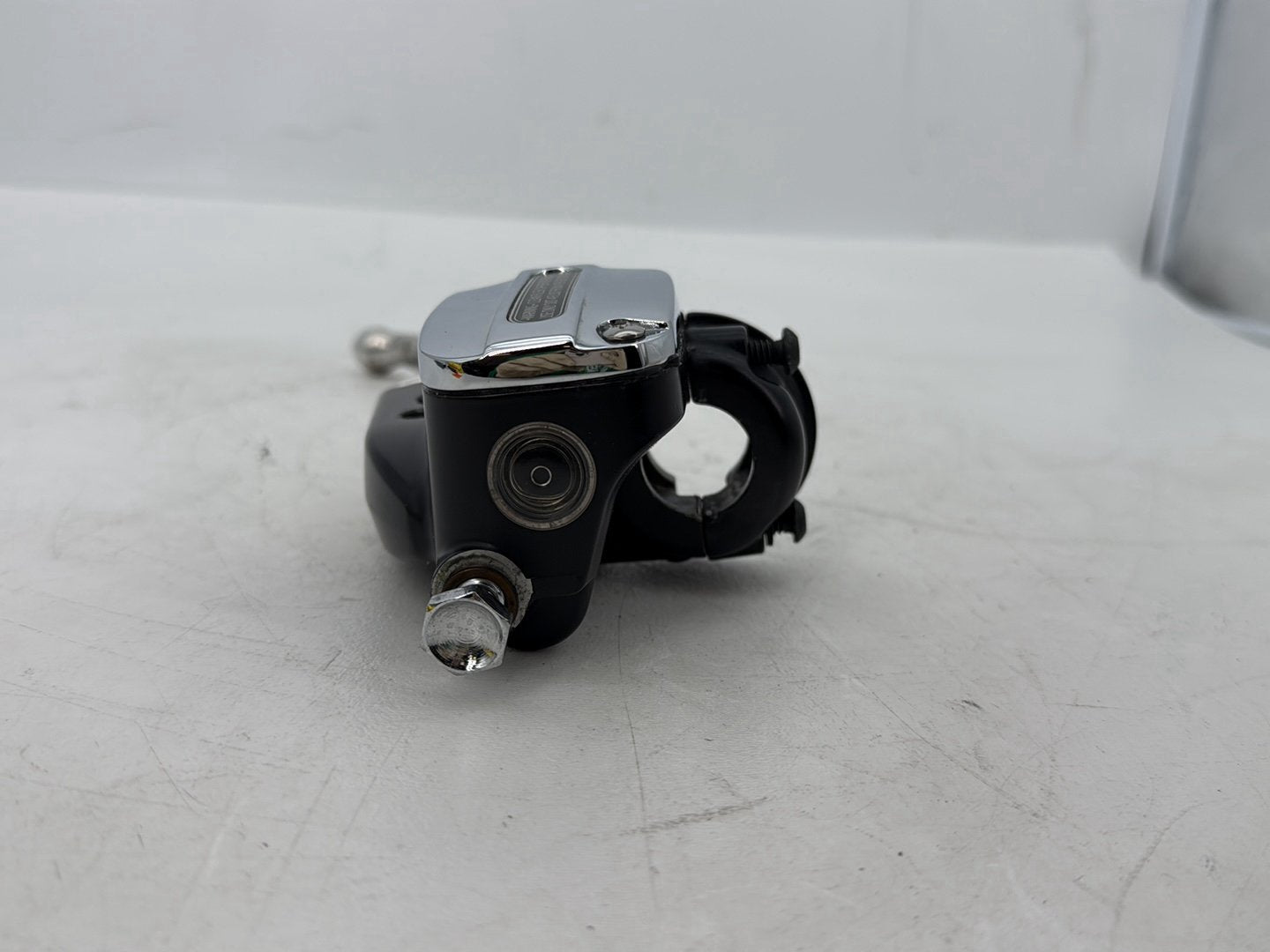2008 Harley Touring FLHTCU Electra Glide Ultra OEM Front Right Brake Lever Master Cylinder