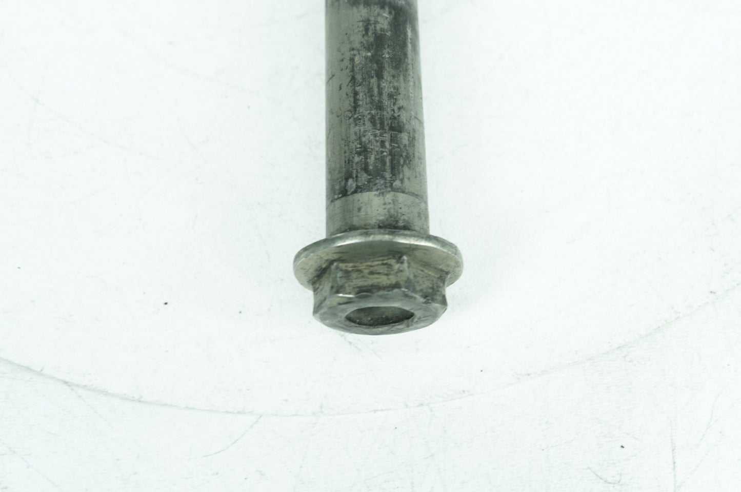 2007 - 2013 Harley-Davidson Softail Heritage Classic Rear Wheel Axle Bolt Shaft  	41641-08
