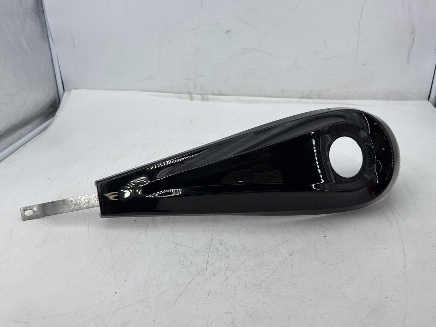 2011 Harley Electra Glide Ultra FLHTK OEM Fuel Gas Tank Dash Console NOKey