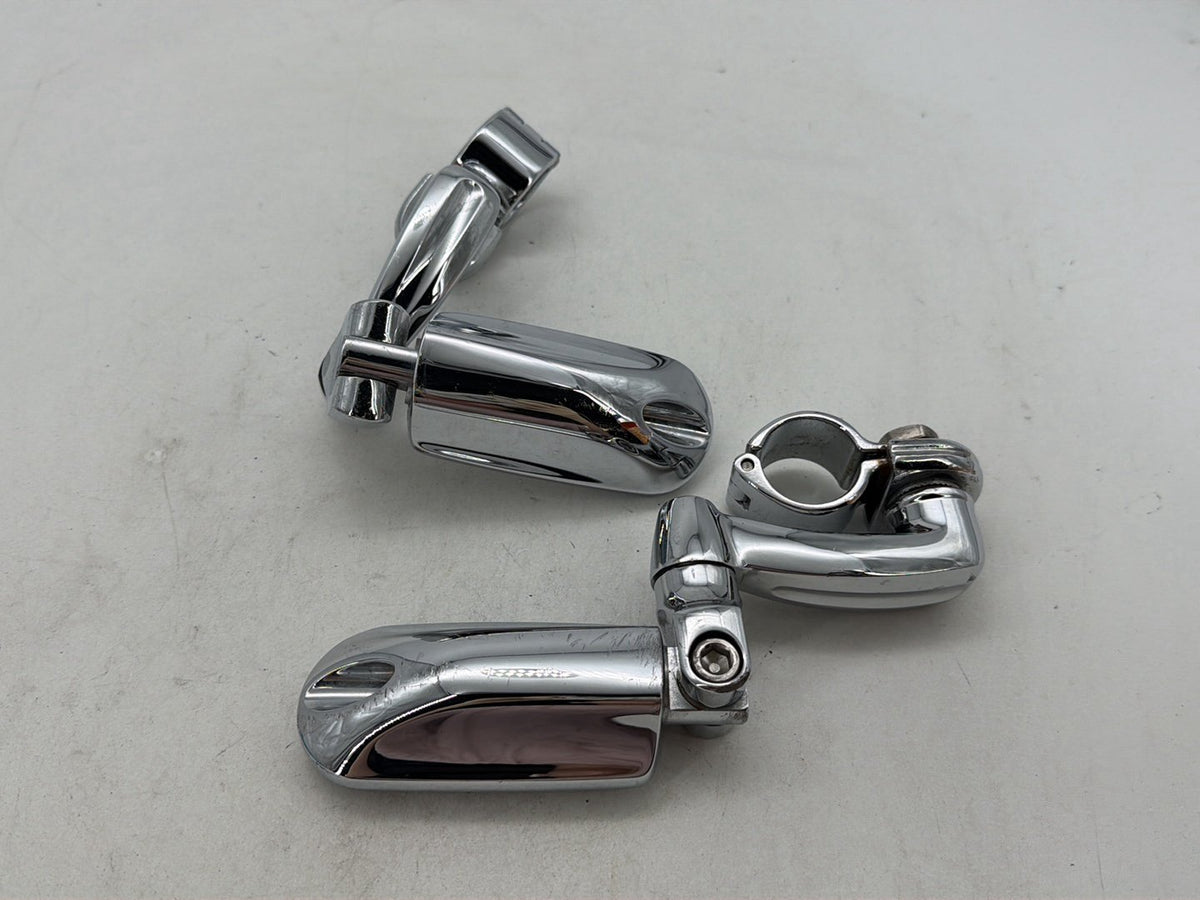 2010 Harley Street Glide Touring FLHX OEM Front Right Left Highway Foot Pegs