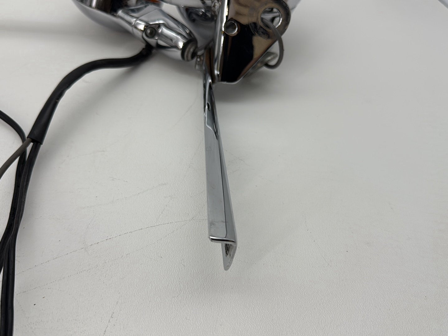 1991 Harley Heritage Softail Classic FLSTC OEM Front Turn Signal Indicators Aux Light Bar