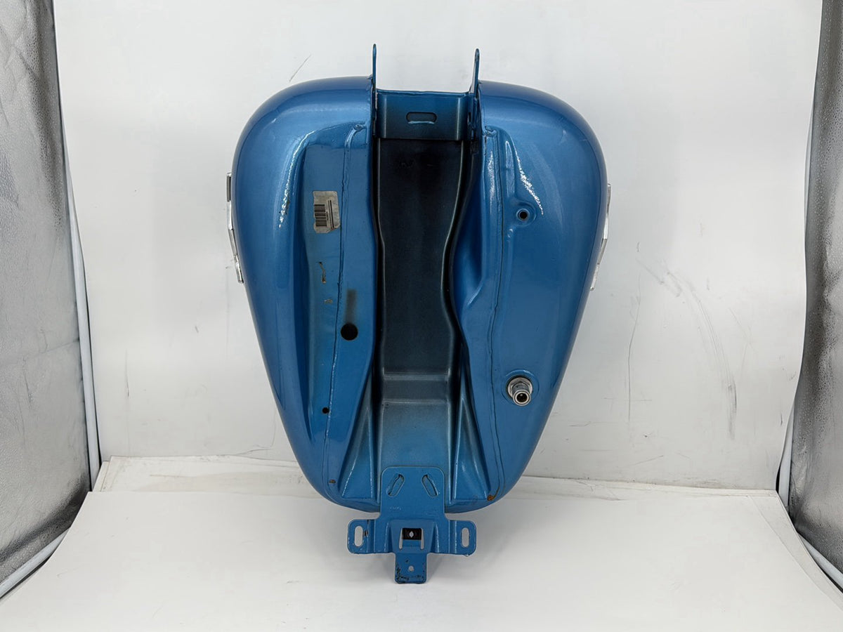 11 Harley Road King Touring Classic Fuel Gas Tank Gasoline Reservoir * DENTED *