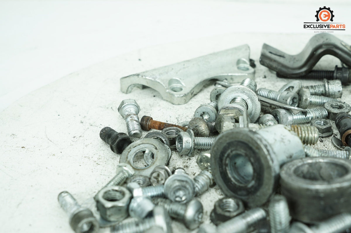 2010 Harley-Davidson Touring FLHTCU - Hardware Bolts Nuts & Brackets