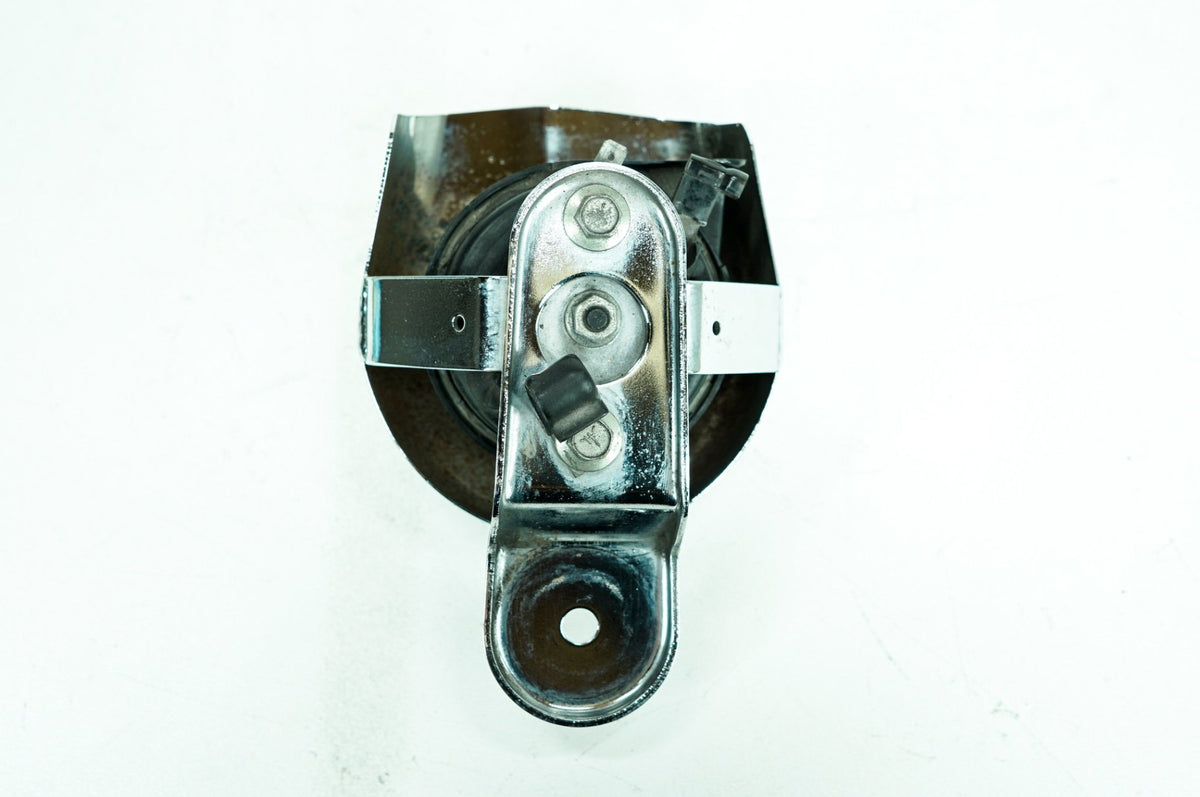 2007 - 2011 Harley-Davidson Touring Street Glide Horn Signal Klaxon Chrome Cover 69060-90D
