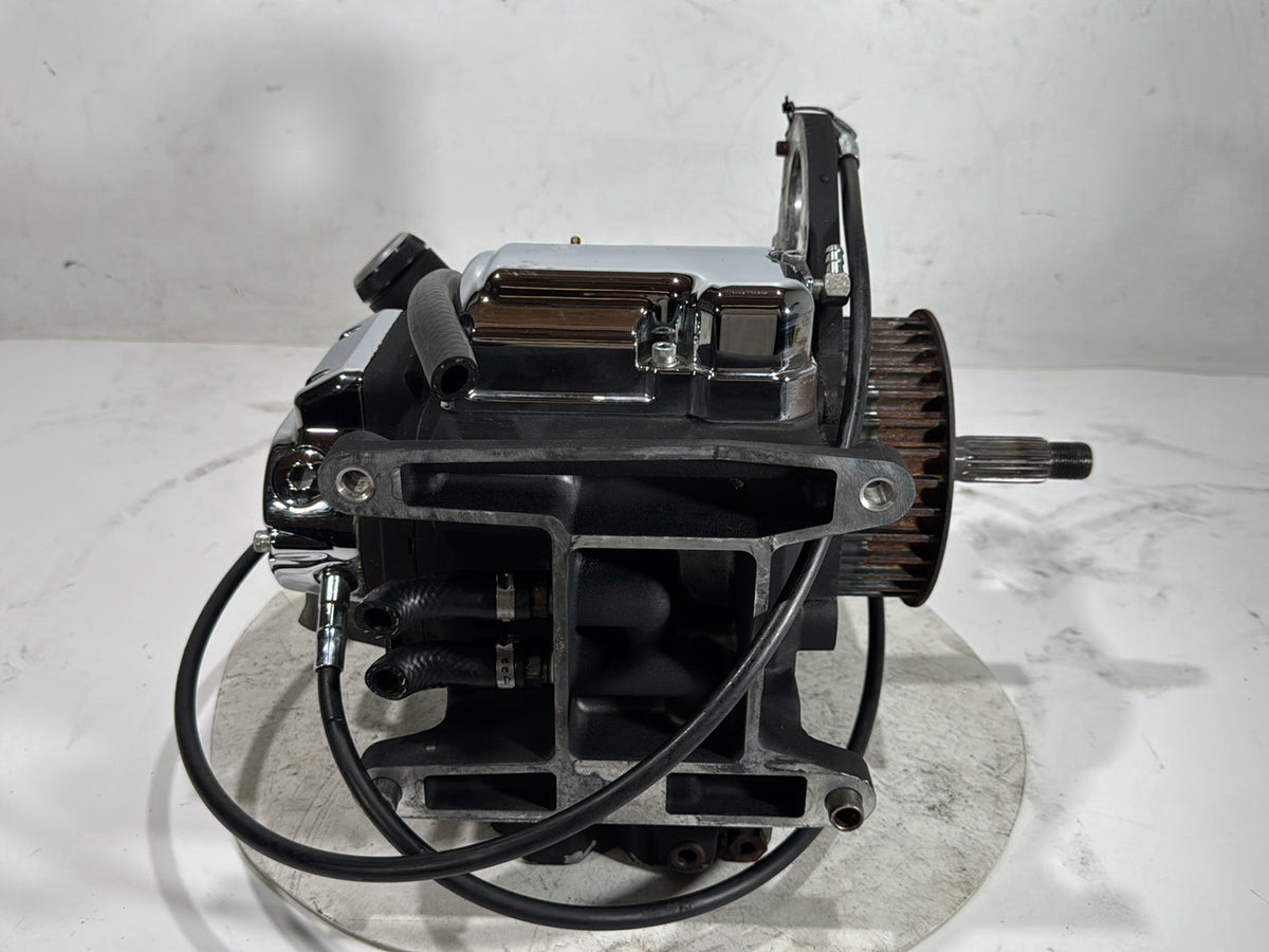 2006 Harley Street Glide Touring FLHXI OEM 5 Speed Transmission Gearbox 10K