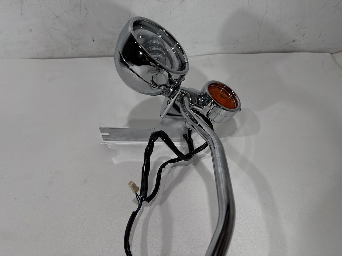2004 Harley Road King Touring OEM Front Turn Signal Indicators Aux Light Bar