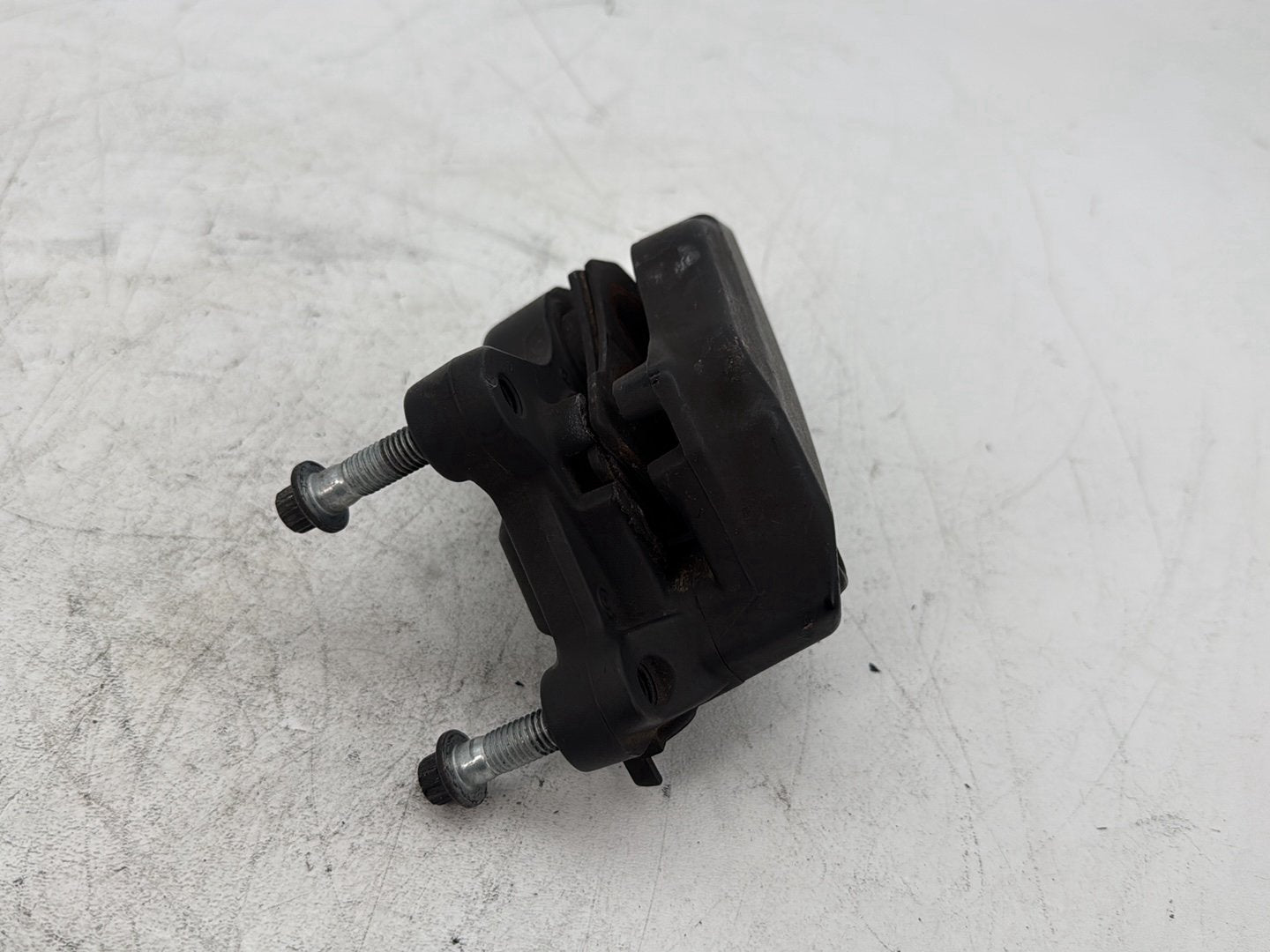 2018 Harley Electra Glide Touring Ultra FLHTCU OEM Front Left 1 Brake Caliper