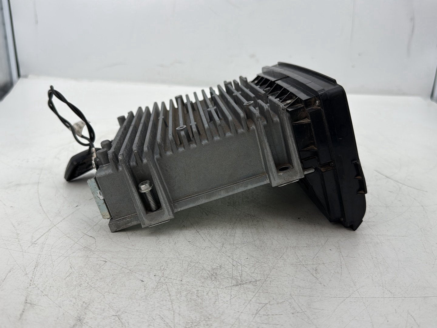 2014 Harley Street Glide Touring FLHXS OEM Digital Media Receiver Head Radio Player