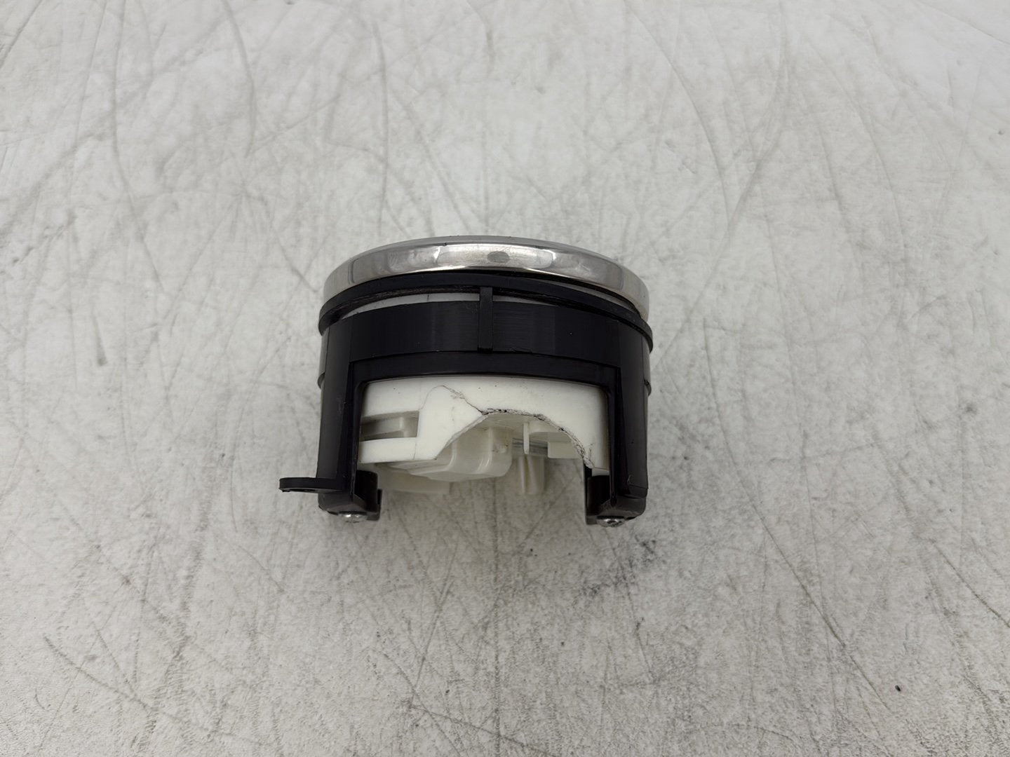 2011 Harley Street Glide Touring FLHX OEM Speedo Speedometer Gauge Cluster