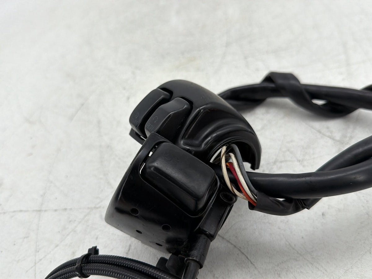 2005 Harley Softail Fat Boy FLSTF OEM Right Engine Start Kill Switches Controls